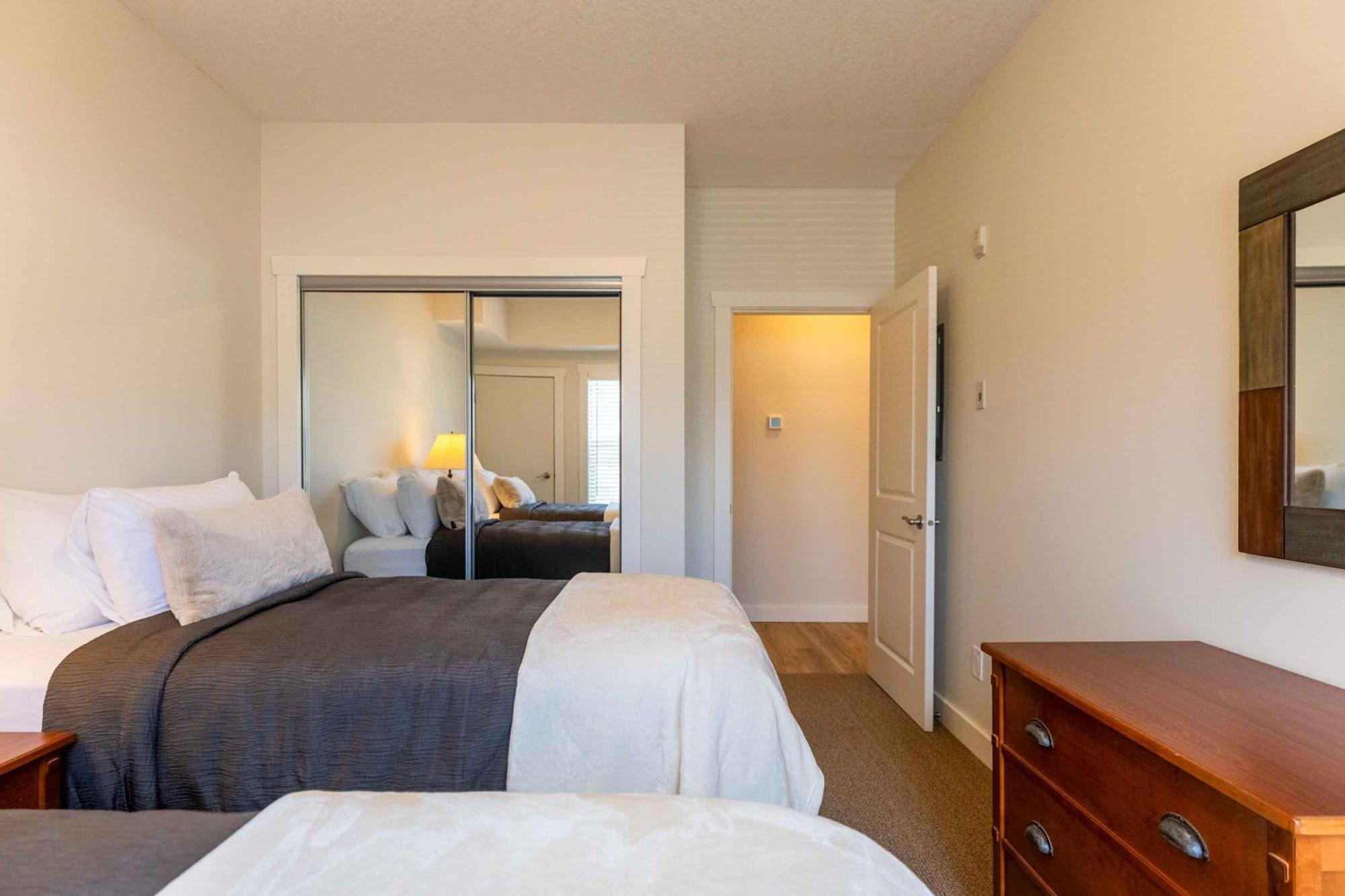 Silver Rock Condominiums By Fernie Central Reservations Экстерьер фото