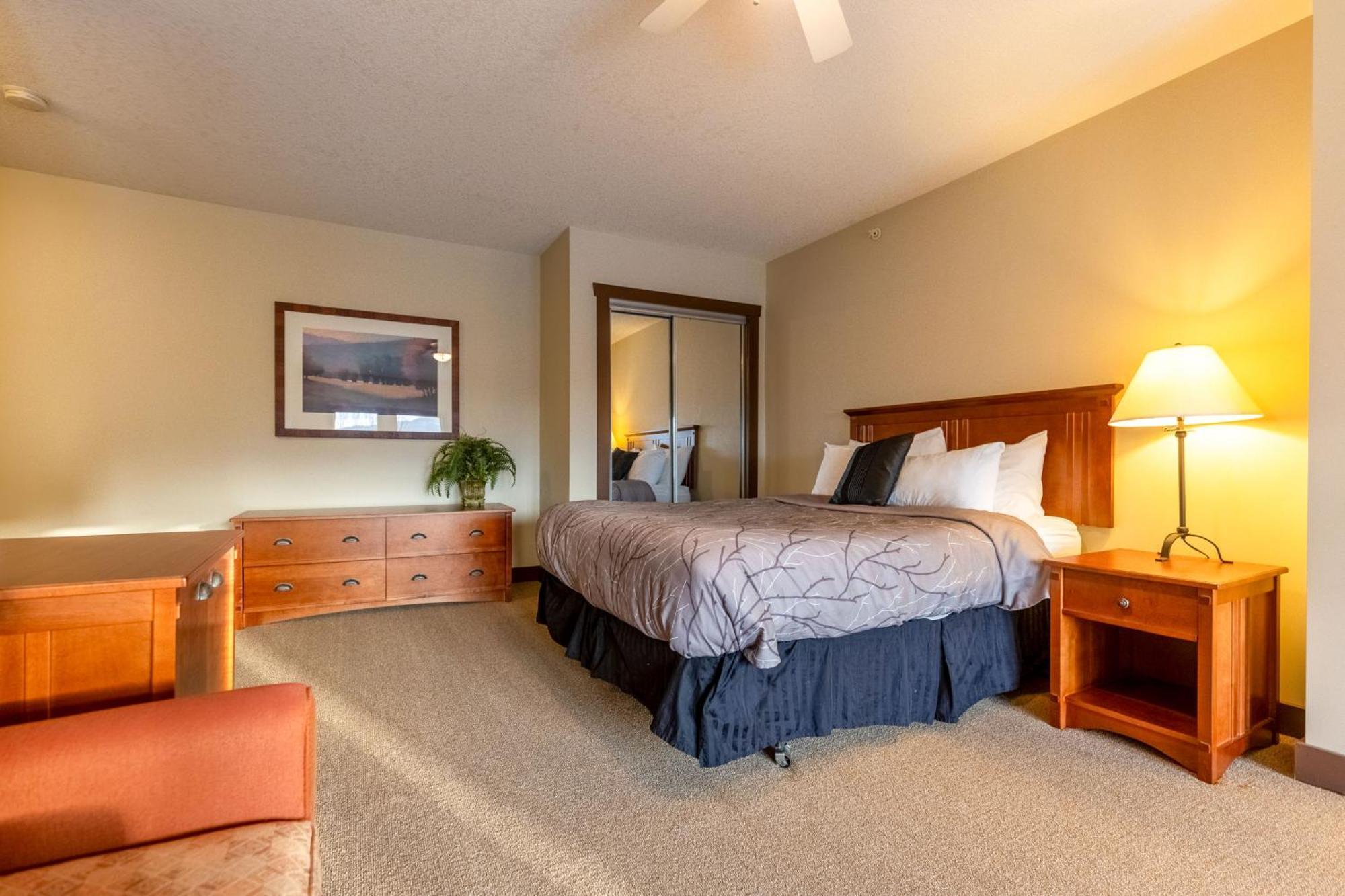 Silver Rock Condominiums By Fernie Central Reservations Экстерьер фото