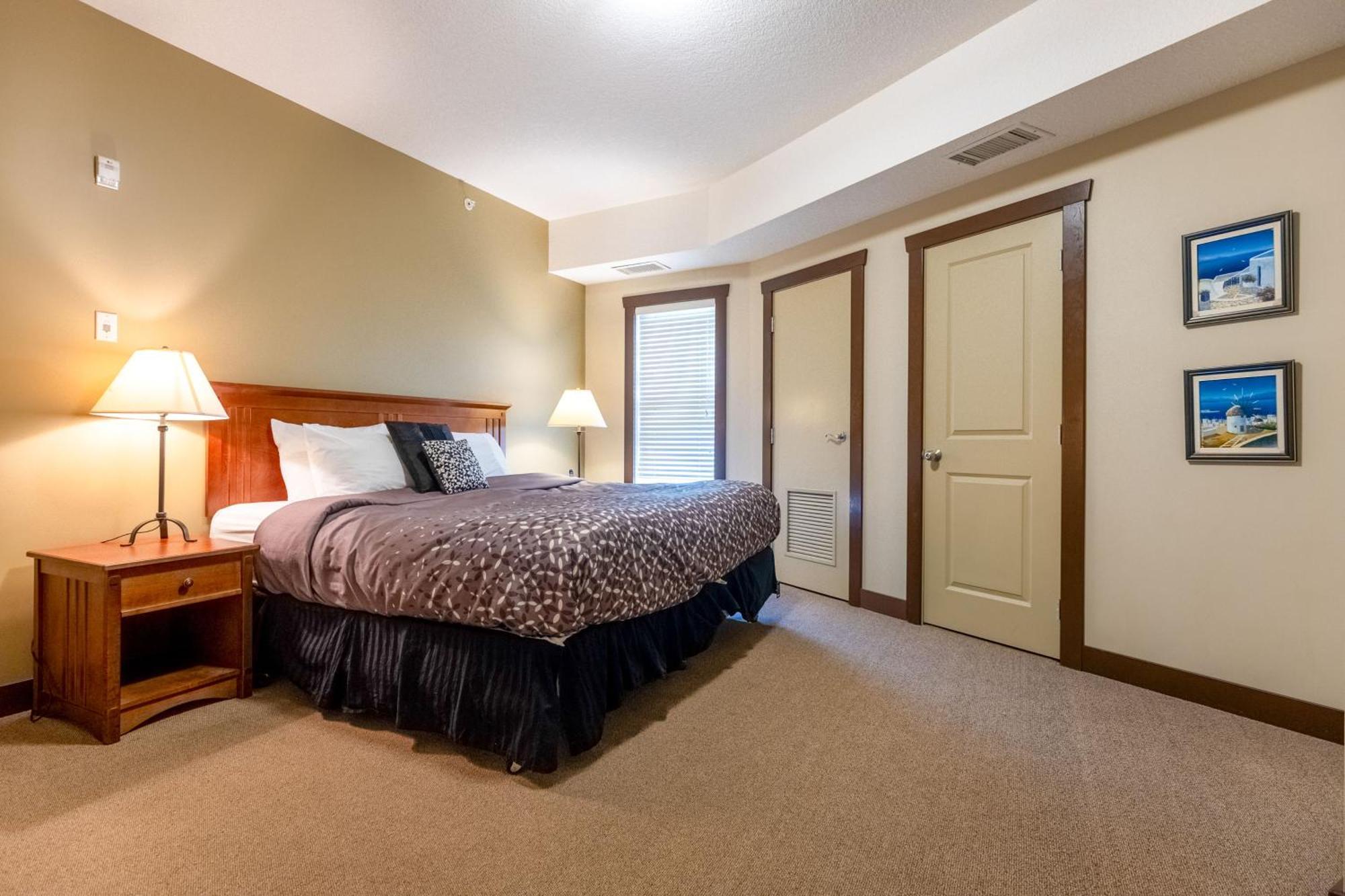 Silver Rock Condominiums By Fernie Central Reservations Экстерьер фото