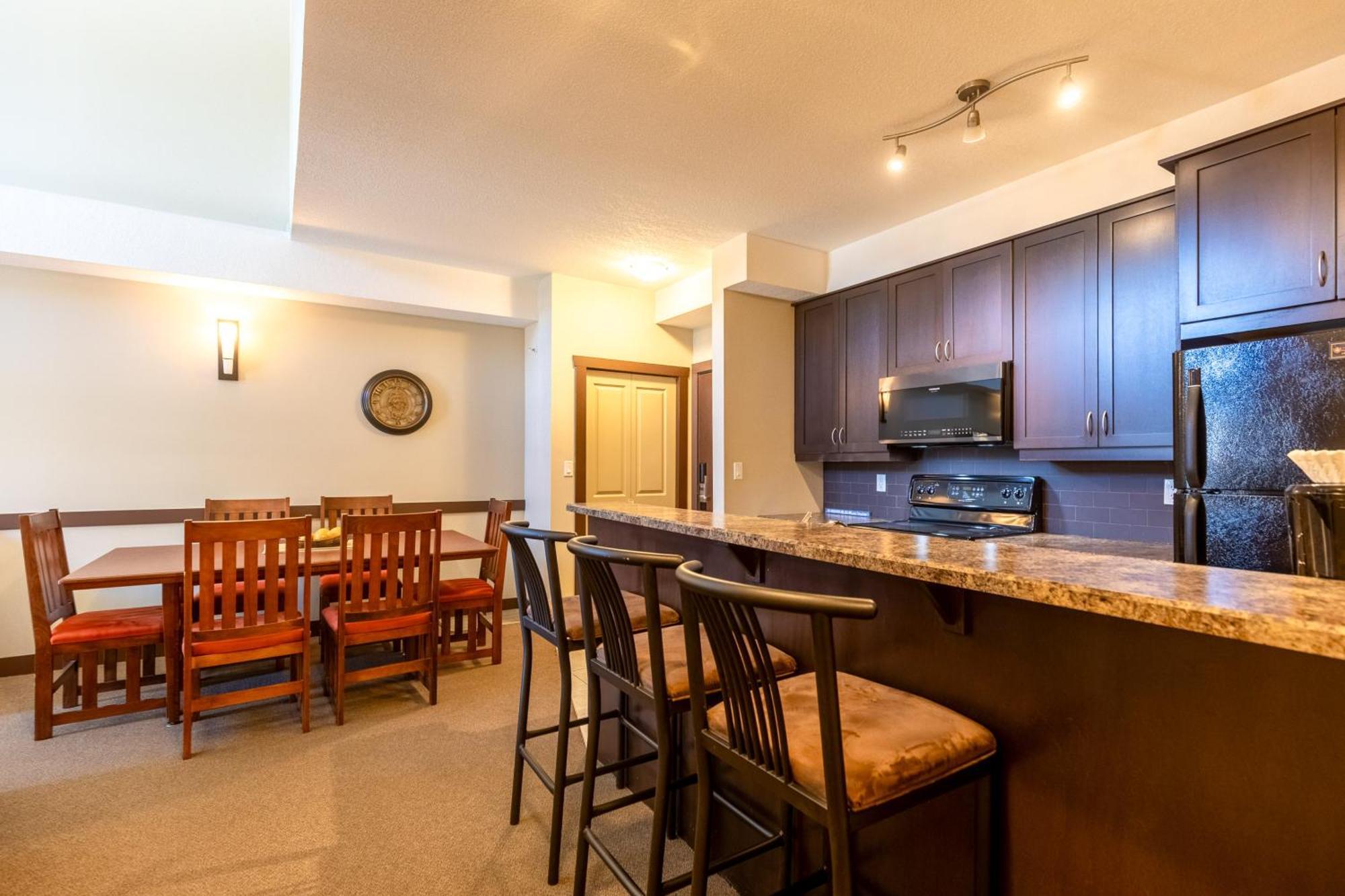 Silver Rock Condominiums By Fernie Central Reservations Экстерьер фото